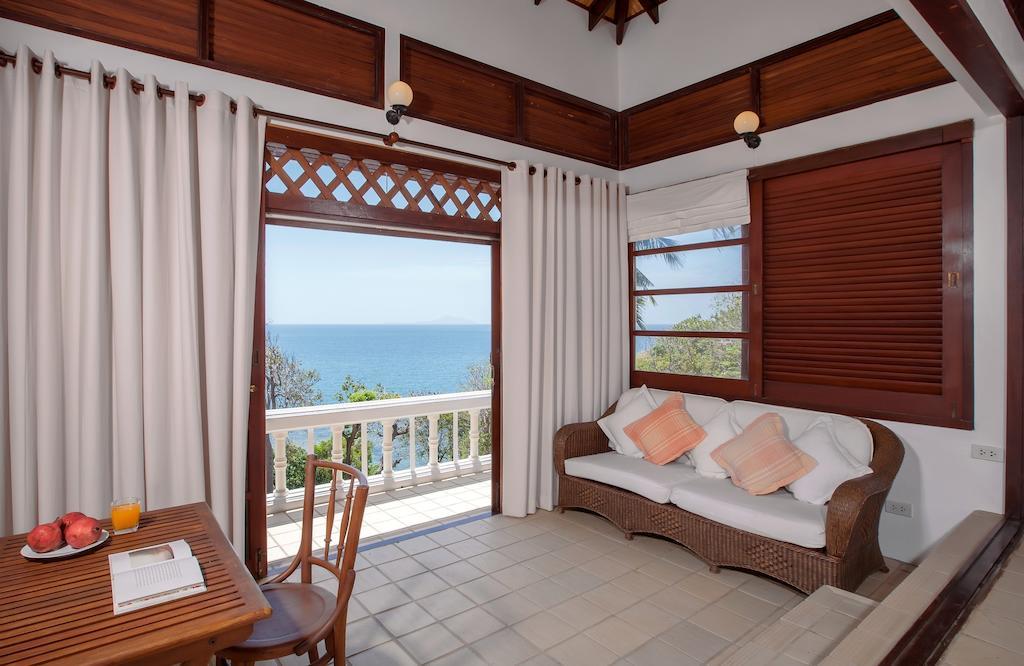 Baan Khunying - Secluded Phuket Beachfront Villa Rawai Habitación foto